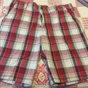 Men’s plaid shorts